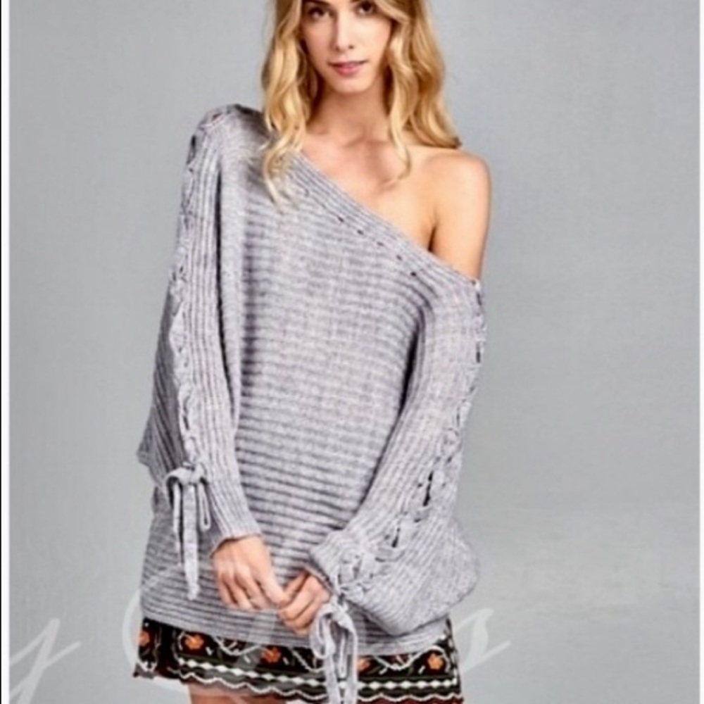 New! Gray Oversized laceup off the shoulder swe…
